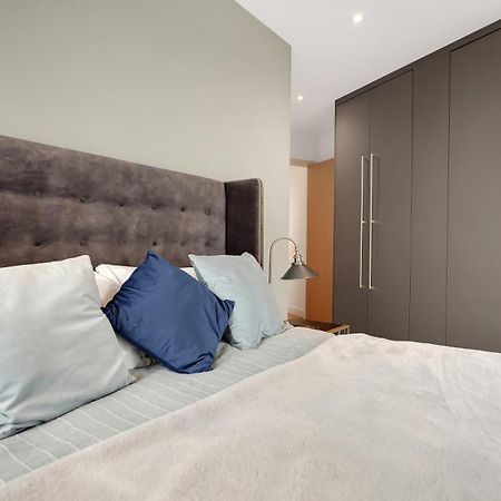 Modern And Spacious Penthouse Apartment In Putney With Free Parking 伦敦 外观 照片